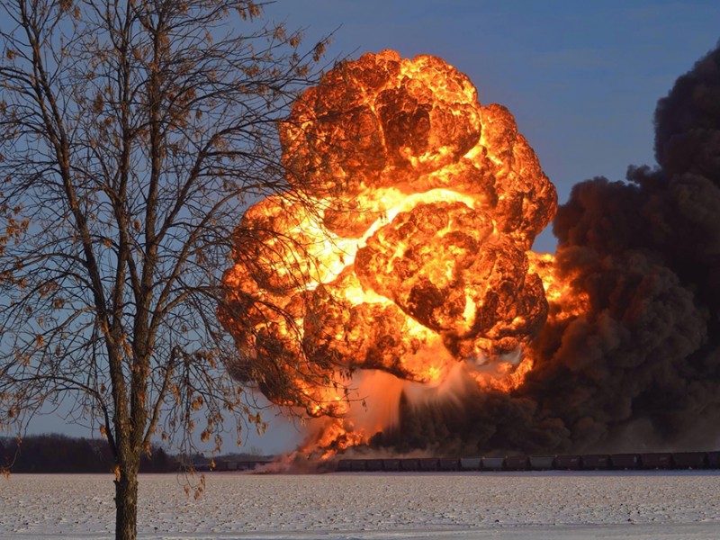 Exploding oil train fireball in Casselton, North Dakota