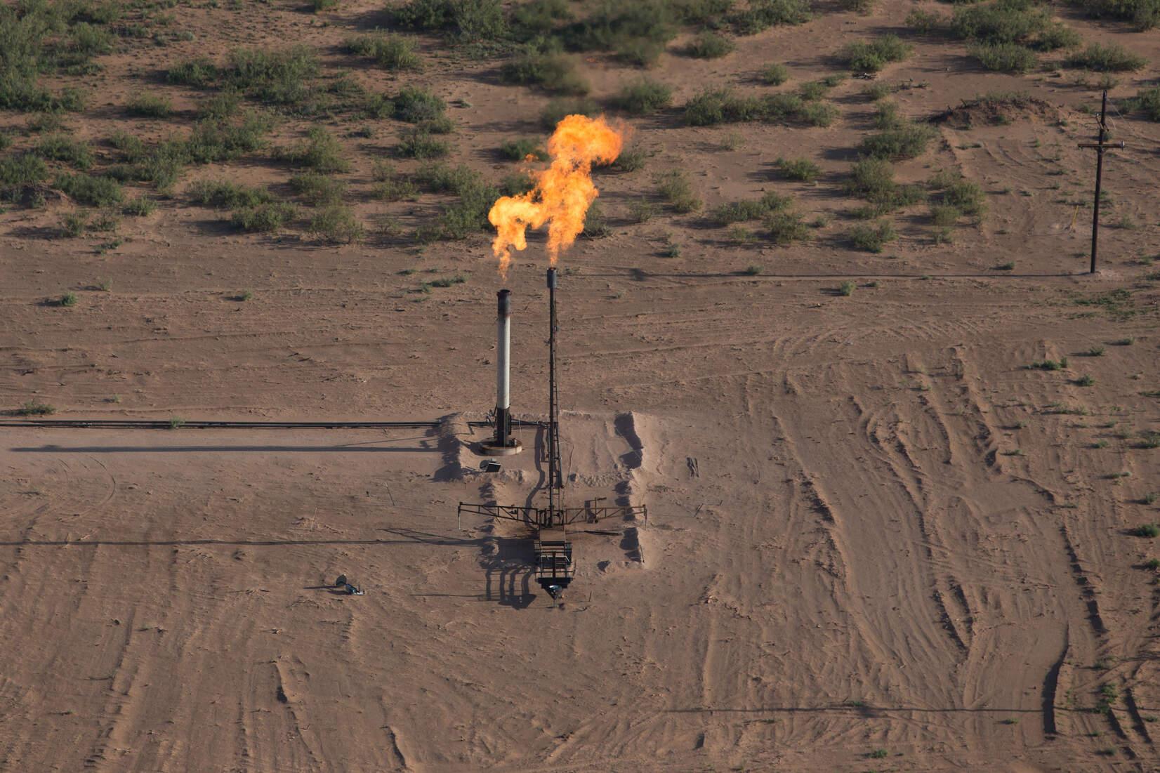 Evidence Shows Oil Industry Flaring in Texas Being Done Without Permits -  DeSmog