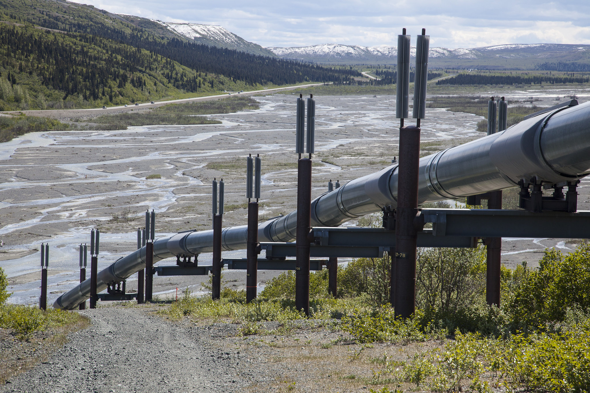 photo of New Lawsuit Challenges ‘Fast-Track’ Permits Used for Oil and Gas Pipelines Nationwide image