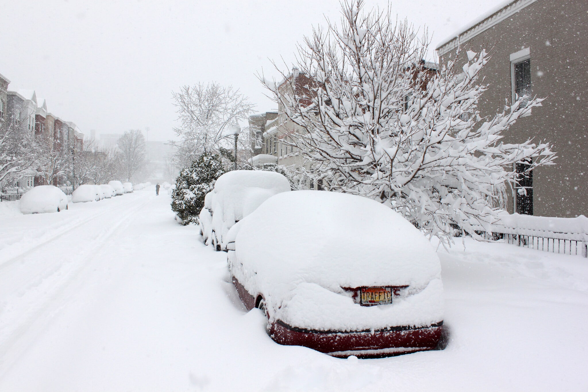 Echoing Climate Deniers, Washington Post Oped Imagines Electric Cars