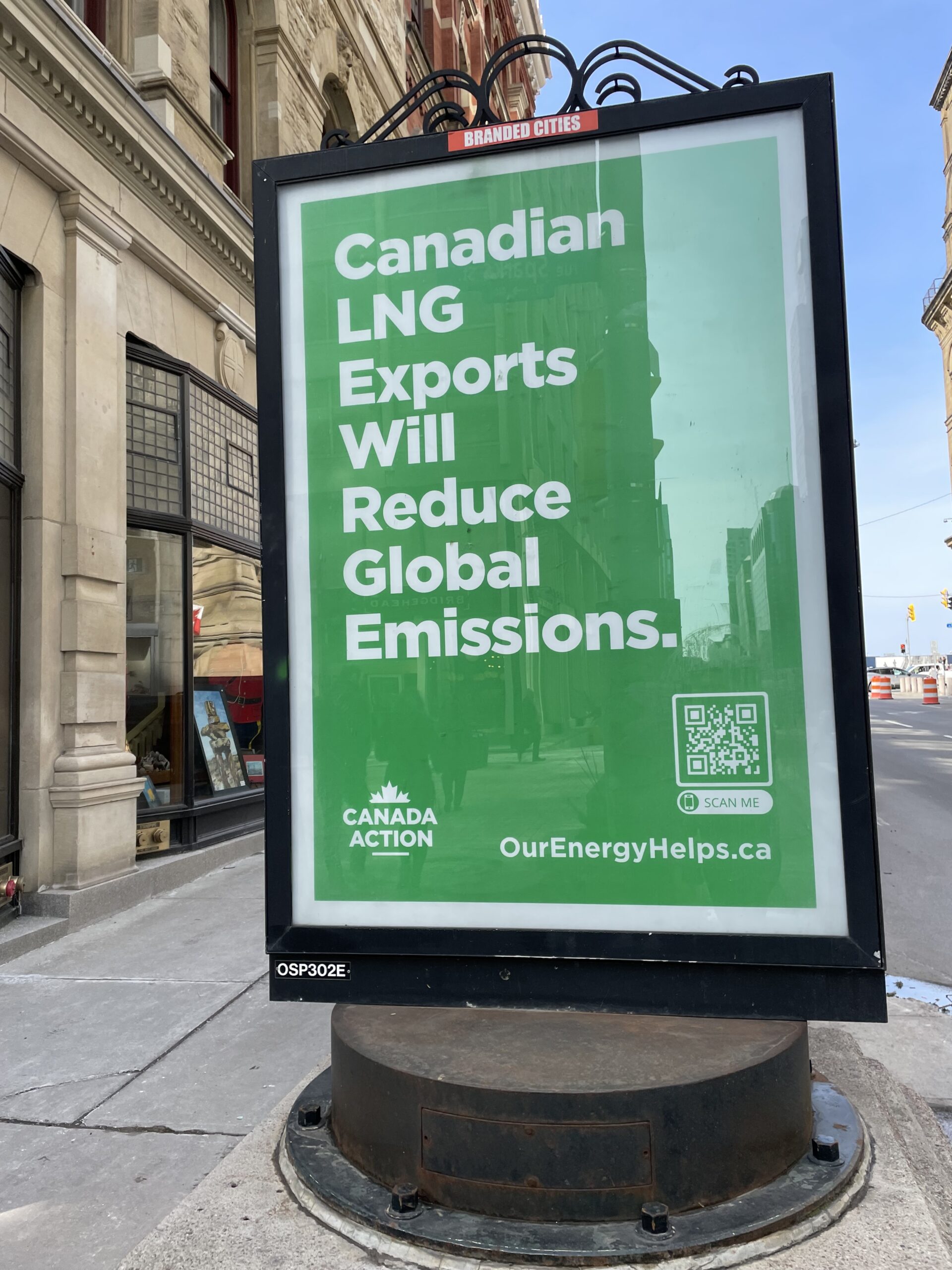 Groups Pressure Ottawa to Ban Fossil Fuel Ads in Public Facilities