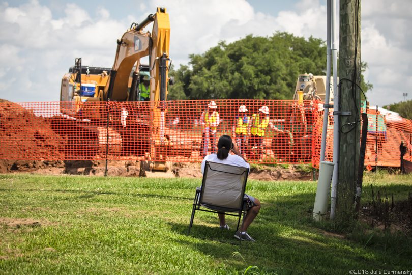 Millies documenting construction