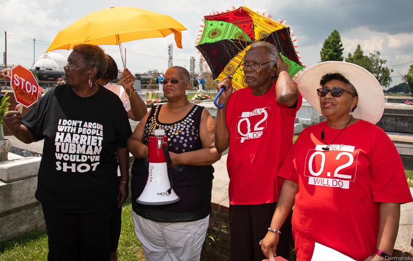 Janice Dickerson, Vivian Ann Craig Chiphe, and Robert Taylor and Tish Taylor at Reveille Cemetery