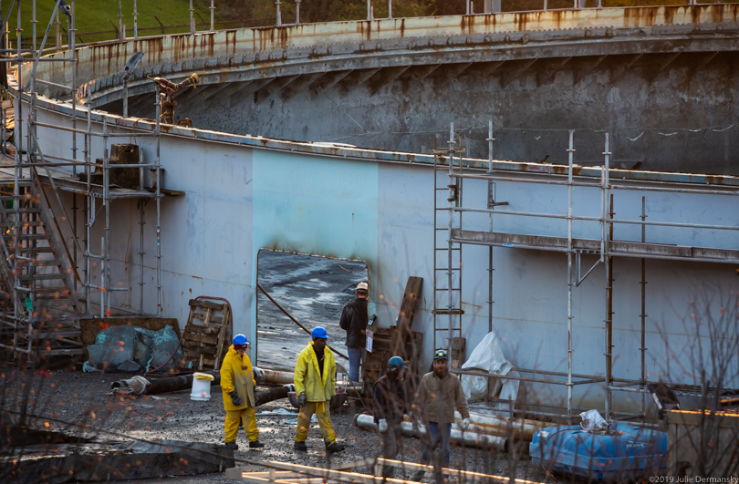 Workers at the Bruce Mansfield Coal Plant the day before it shut down. 