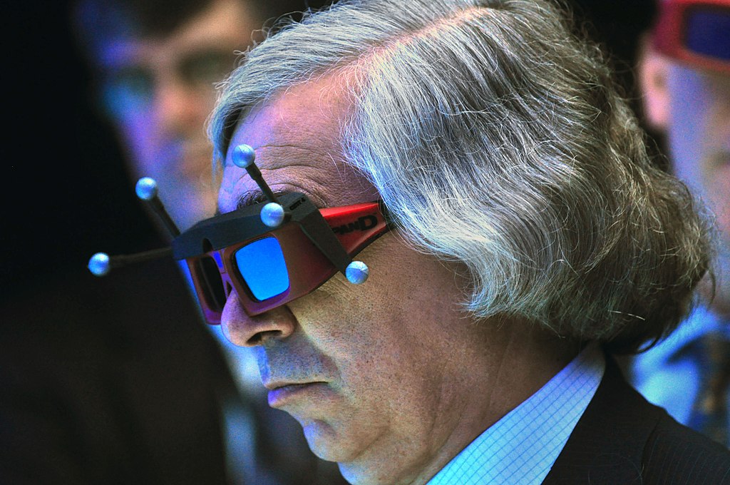 US Secretary of Energy Ernest Moniz at DOE's Oak Ridge in 2013.