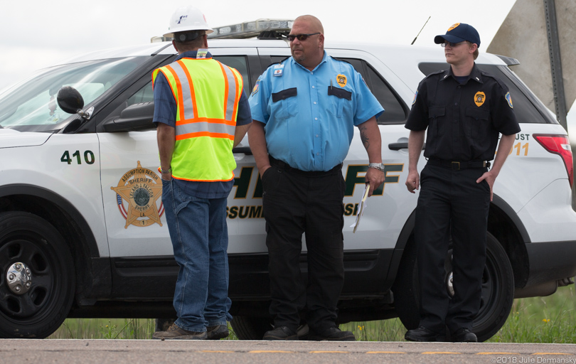 Hub Enterprises security personnel near a Bayou Bridge pipeline construction site