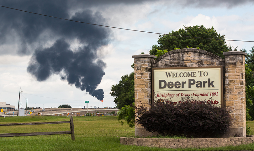 Smoke from Shell Deer Park refinery after Hurricane Harvey