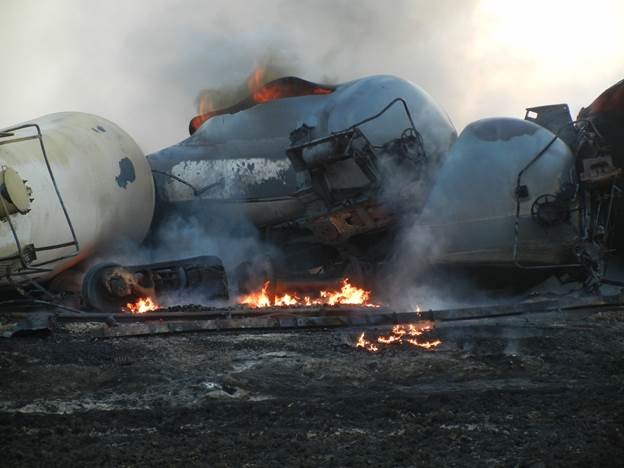 Casselton, North Dakota oil train fire and derailed tanks cars